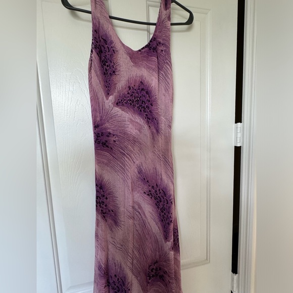 2 looks in one full length dress. Pinks and purple animal and feather prints - Picture 2 of 9
